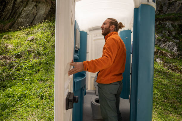 Best Porta potty rental near me  in Hortonville, WI