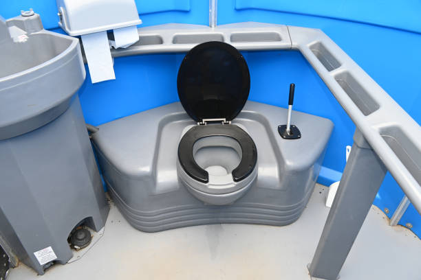 Best Portable toilet rental cost  in Hortonville, WI